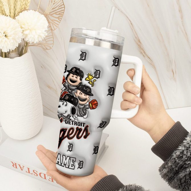 3D Snoopy And Detroit Tigers Cartoon,Mlb Custom Stanley Quencher 40Oz Stainless Steel Tumbler With Handle - Image 2