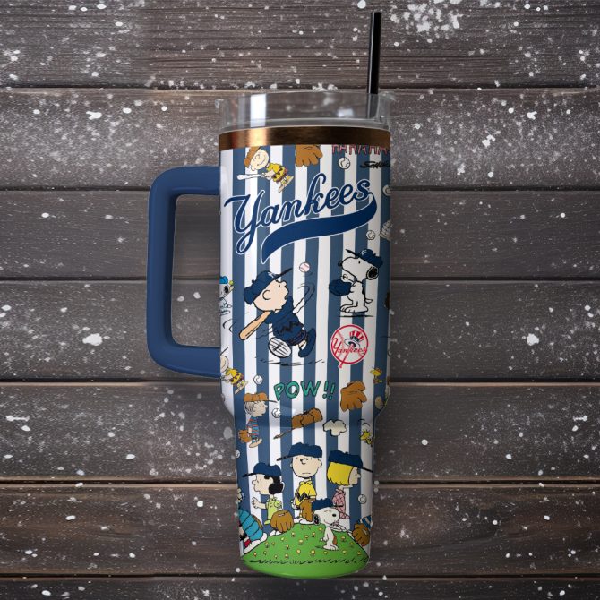 New York Yankees X Peanuts Mlb Sports Custom Stanley Quencher 40Oz Stainless Steel Tumbler With Handle - Image 3