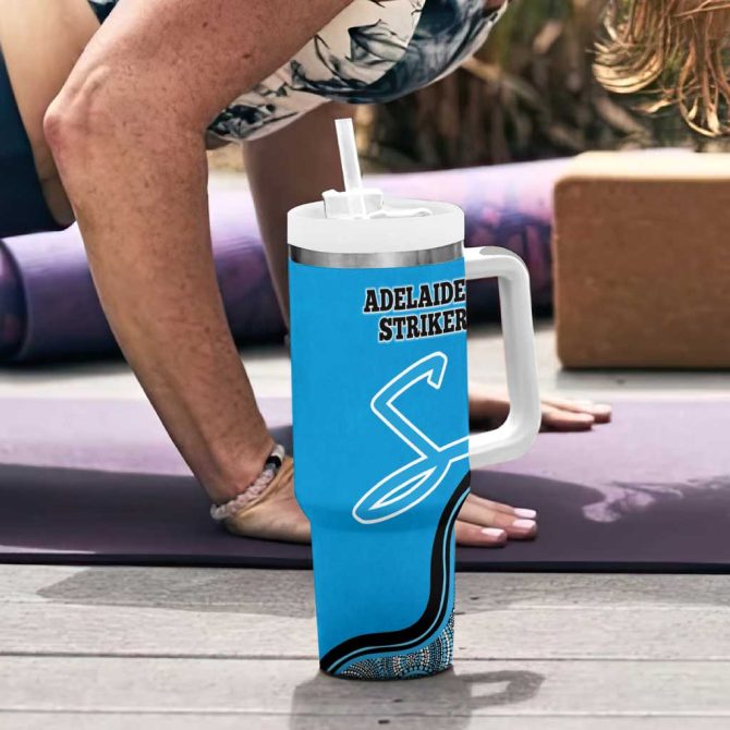 Adelaide Strikers Indigenous Art #8211; Grunge Style Custom Stanley Quencher 40Oz Stainless Steel Tumbler With Handle - Image 6