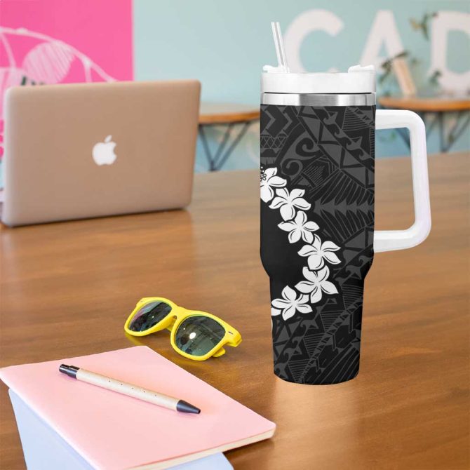 American Samoa Lotu Tamaiti White Sunday Plumeria Black Custom Stanley Quencher 40Oz Stainless Steel Tumbler With Handle - Image 5