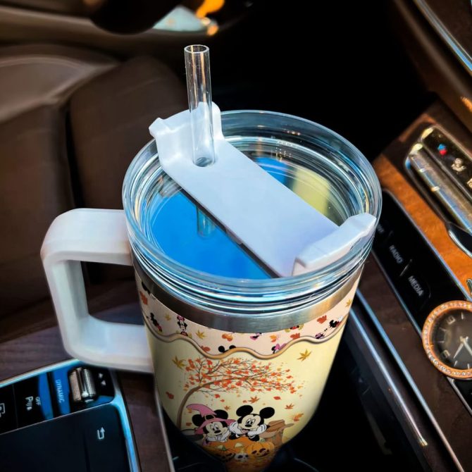 And Minnie Mickey Mouse And Friends Cartoon Custom Stanley Quencher 40Oz Stainless Steel Tumbler With Handle - Image 4
