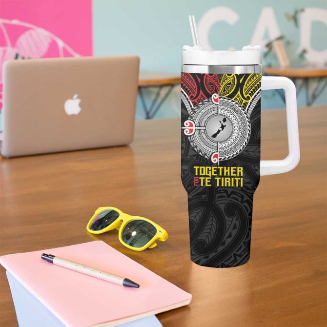 Aotearoa And Niue Mo Te Tiriti New Zealand Honour The Treaty Ake!Ake!Ake! Custom Stanley Quencher 40Oz Stainless Steel Tumbler With Handle - Image 5