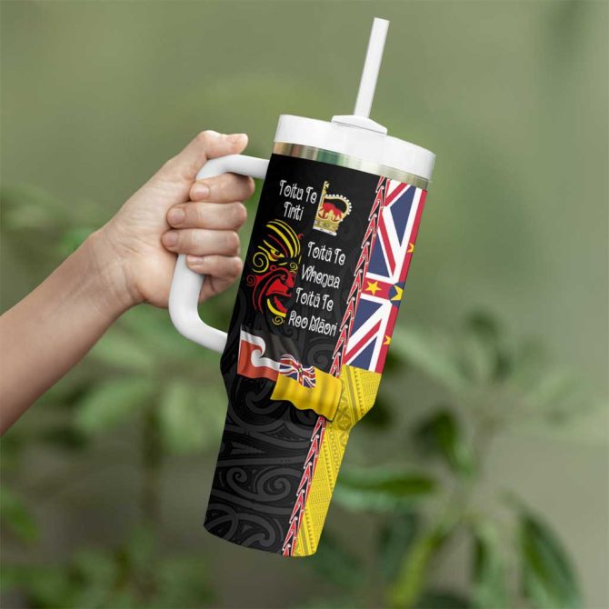 Aotearoa And Niue Toitu Te Tiriti Honour The Treaty Fight Together Stand Together Custom Stanley Quencher 40Oz Stainless Steel Tumbler With Handle - Image 3