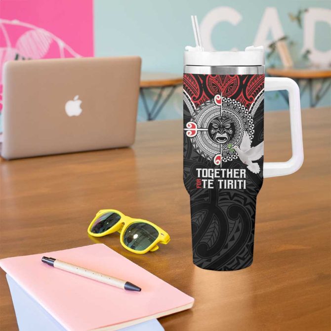 Aotearoa And Tonga Mo Te Tiriti New Zealand Honour The Treaty Ake!Ake!Ake! Custom Stanley Quencher 40Oz Stainless Steel Tumbler With Handle - Image 5