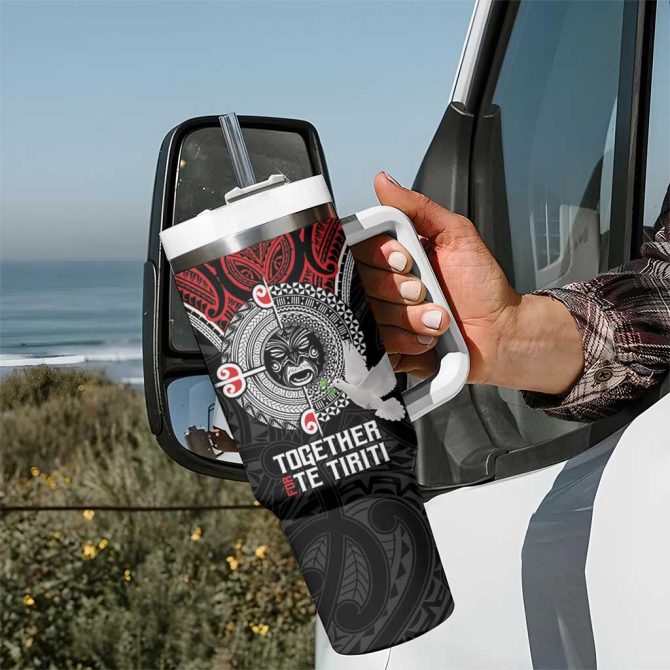 Aotearoa And Tonga Mo Te Tiriti New Zealand Honour The Treaty Ake!Ake!Ake! Custom Stanley Quencher 40Oz Stainless Steel Tumbler With Handle - Image 7