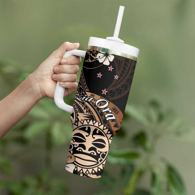 Aotearoa Kia Ora New Zealand Ta Moko Gold Custom Stanley Quencher 40Oz Stainless Steel Tumbler With Handle - Image 3