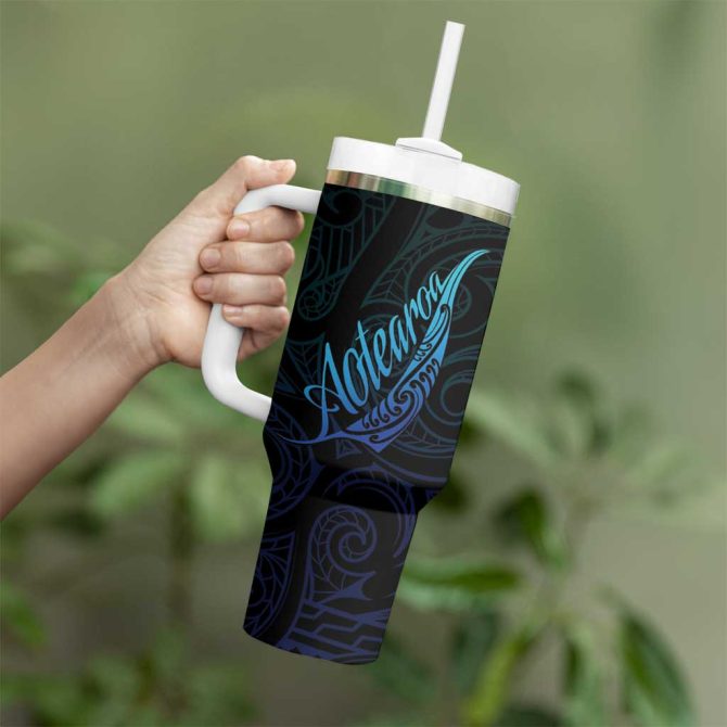 Aotearoa New Zealand Koru Fern Blue Gradient Custom Stanley Quencher 40Oz Stainless Steel Tumbler With Handle - Image 3