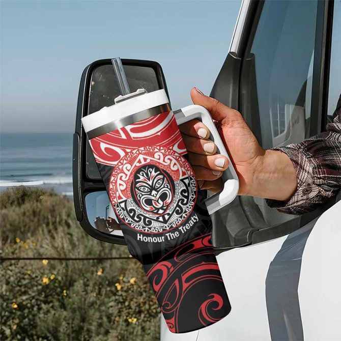 Aotearoa Toitu Te Tiriti Haka Tiki Honour The Treaty Custom Stanley Quencher 40Oz Stainless Steel Tumbler With Handle - Image 7