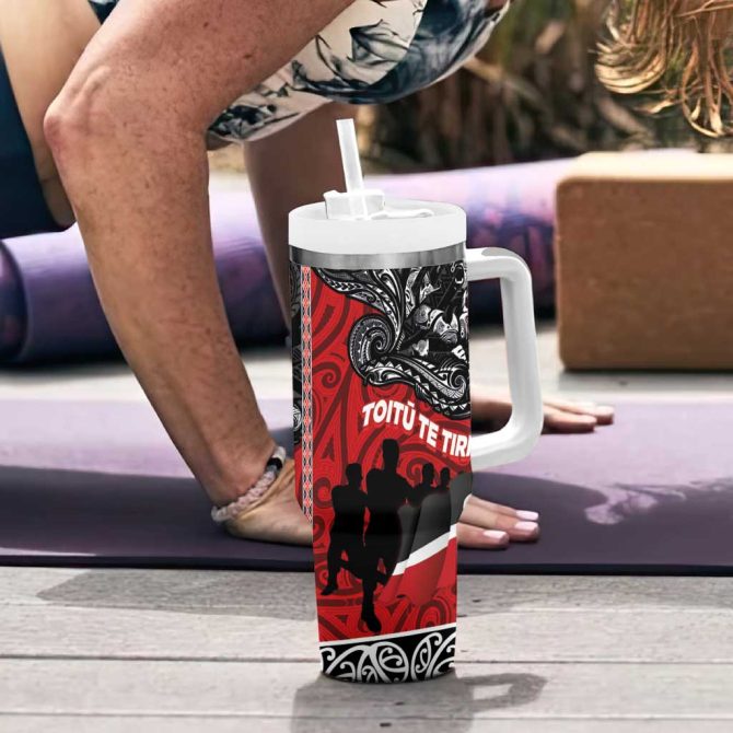 Aotearoa Toitu Te Tiriti Honoring Te Tiriti O Waitangi Maori Haka Custom Stanley Quencher 40Oz Stainless Steel Tumbler With Handle - Image 6