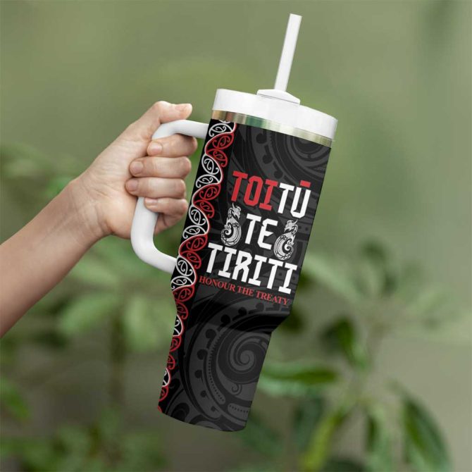 Aotearoa Toitu Te Tiriti Honour The Treaty Maori Haka Custom Stanley Quencher 40Oz Stainless Steel Tumbler With Handle - Image 3