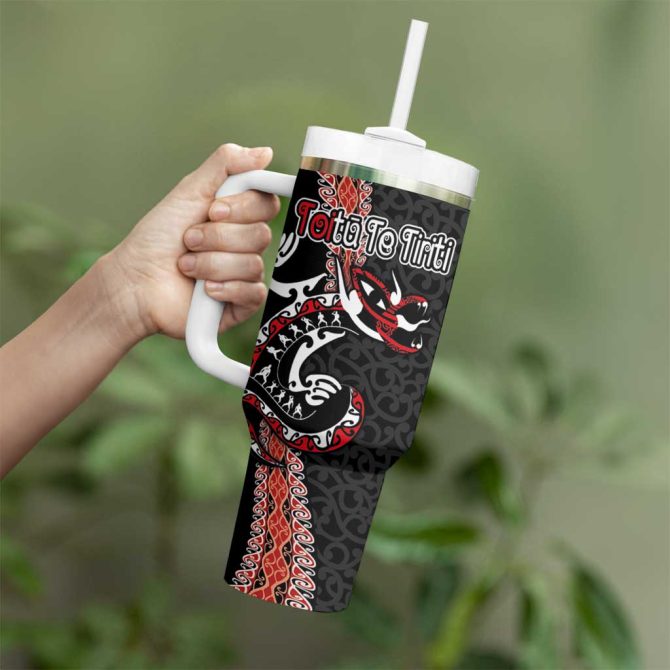 Aotearoa Toitu Te Tiriti Maori Taniwha Haka Honour The Treaty Custom Stanley Quencher 40Oz Stainless Steel Tumbler With Handle - Image 3