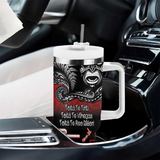 Aotearoa Toitu Te Tiriti New Zealand Honour The Treaty Fight Together Custom Stanley Quencher 40Oz Stainless Steel Tumbler With Handle - Image 8