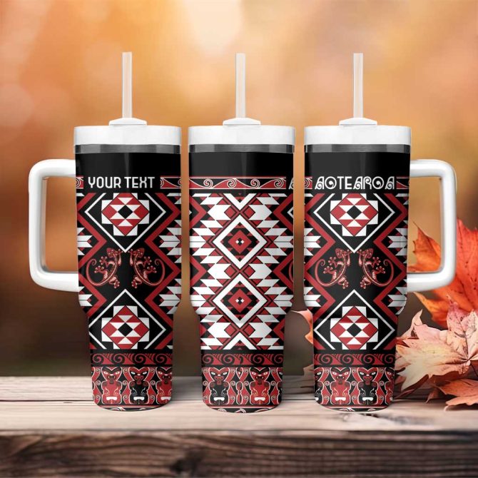 Aotearoa Waitangi Taniko Motifs Mania Gecko Custom Stanley Quencher 40Oz Stainless Steel Tumbler With Handle - Image 4