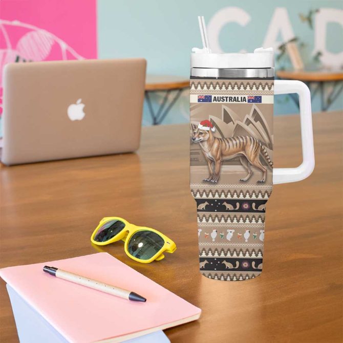 Aussie Tasmanian Tiger Merry Christmas Custom Stanley Quencher 40Oz Stainless Steel Tumbler With Handle - Image 5