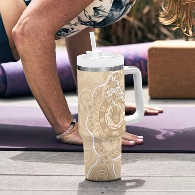 Beige Australia Lizard With Aboriginal Art Custom Stanley Quencher 40Oz Stainless Steel Tumbler With Handle - Image 6