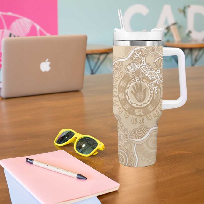 Beige Australia Lizard With Aboriginal Art Custom Stanley Quencher 40Oz Stainless Steel Tumbler With Handle - Image 5