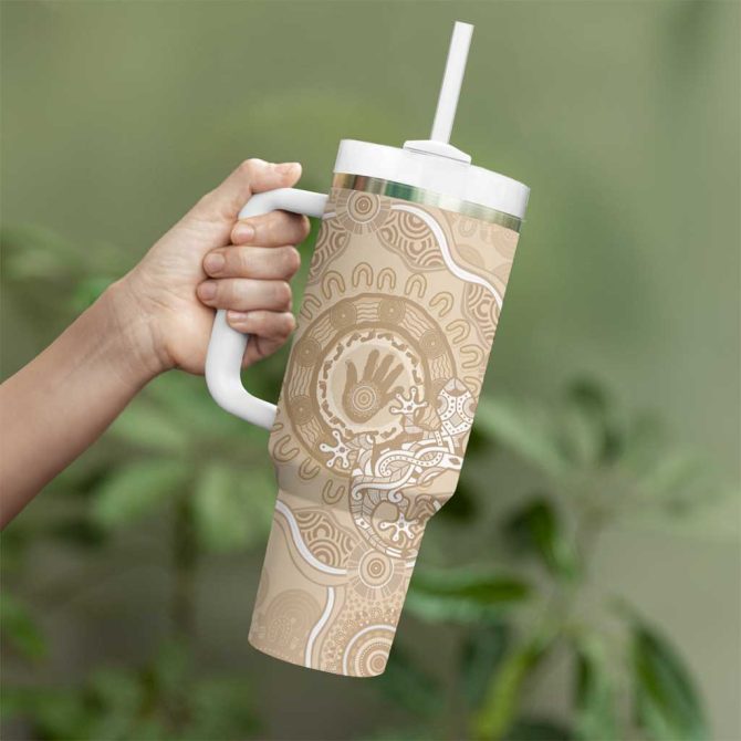Beige Australia Lizard With Aboriginal Art Custom Stanley Quencher 40Oz Stainless Steel Tumbler With Handle - Image 4