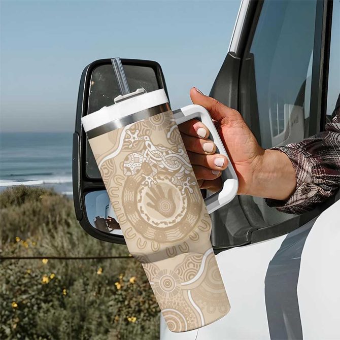 Beige Australia Lizard With Aboriginal Art Custom Stanley Quencher 40Oz Stainless Steel Tumbler With Handle - Image 7
