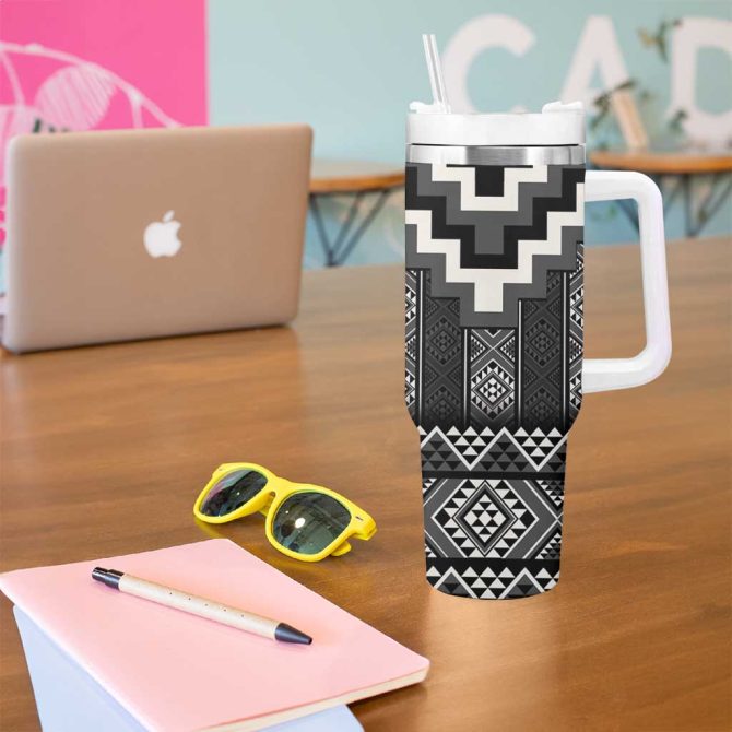 Black Taniko Aotearoa Niho Taniwha Mix Poutama Custom Stanley Quencher 40Oz Stainless Steel Tumbler With Handle - Image 5