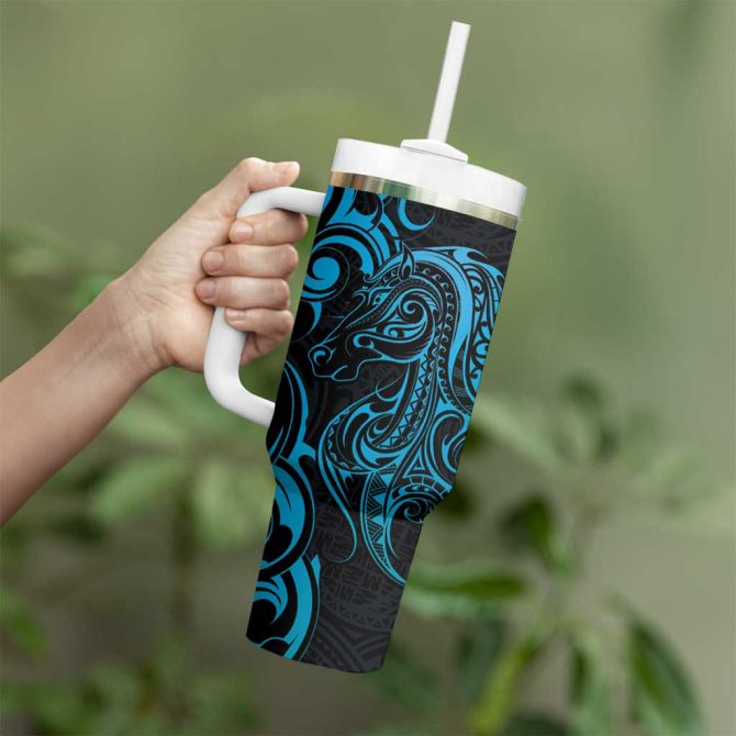 Blue Aoteara Horse Racing Nz Maori Custom Stanley Quencher 40Oz Stainless Steel Tumbler With Handle - Image 3