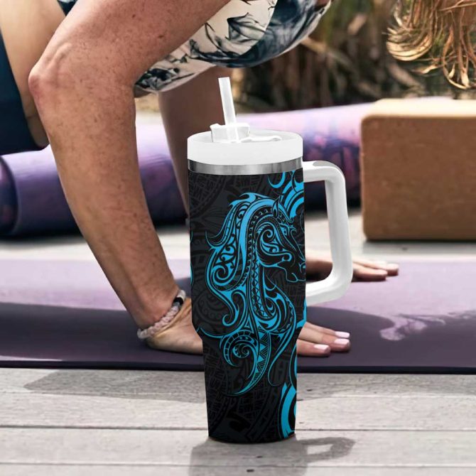 Blue Aoteara Horse Racing Nz Maori Custom Stanley Quencher 40Oz Stainless Steel Tumbler With Handle - Image 6