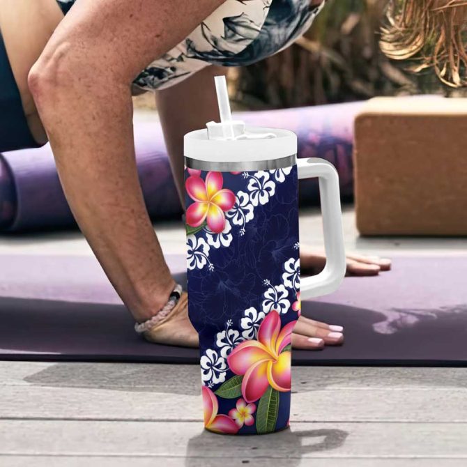 Blue Polynesia Plumeria With Hibiscus Tropical Custom Stanley Quencher 40Oz Stainless Steel Tumbler With Handle - Image 6
