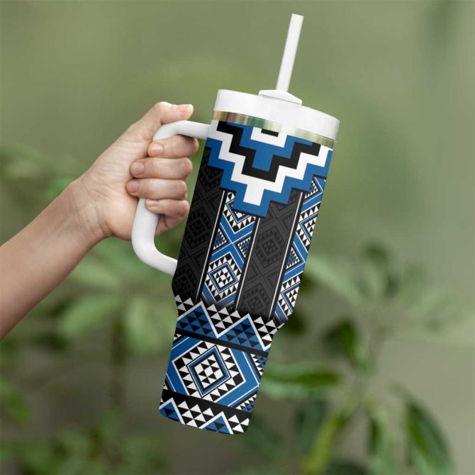 Blue Taniko Aotearoa Niho Taniwha Mix Poutama Custom Stanley Quencher 40Oz Stainless Steel Tumbler With Handle - Image 3