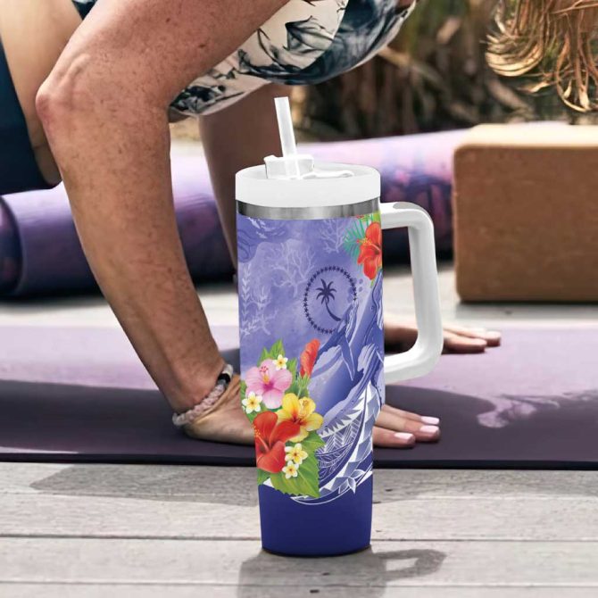 Chuuk States Humpback Whale Polynesian Tropical Flowers Custom Stanley Quencher 40Oz Stainless Steel Tumbler With Handle - Image 6