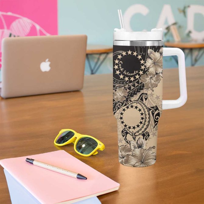 Cook Islands Turtle Stars And Hibiscus Beige Custom Stanley Quencher 40Oz Stainless Steel Tumbler With Handle - Image 5