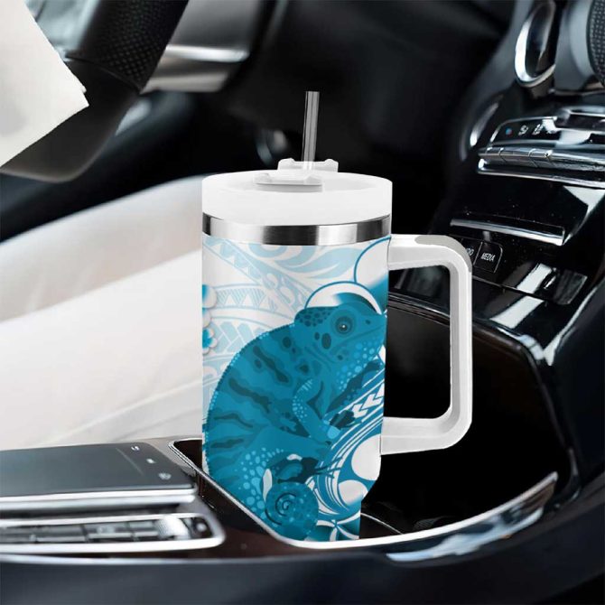 Cyan And White Hawaii Chameleon Plumeria Polynesian Tribal Art Custom Stanley Quencher 40Oz Stainless Steel Tumbler With Handle - Image 8