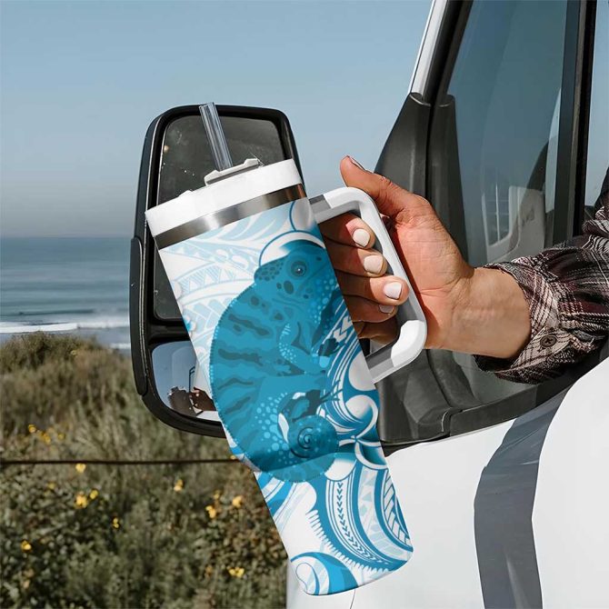 Cyan And White Hawaii Chameleon Plumeria Polynesian Tribal Art Custom Stanley Quencher 40Oz Stainless Steel Tumbler With Handle - Image 7