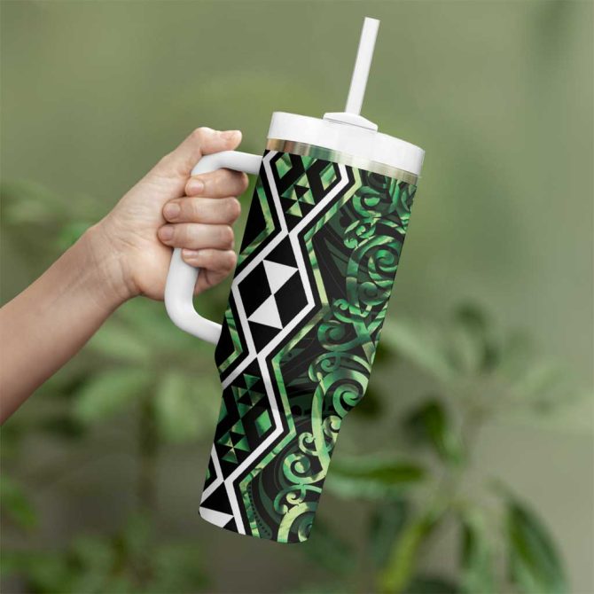 Green Aotearoa Taniko Motifs With Paua Shell Kowhaiwhai Custom Stanley Quencher 40Oz Stainless Steel Tumbler With Handle - Image 3