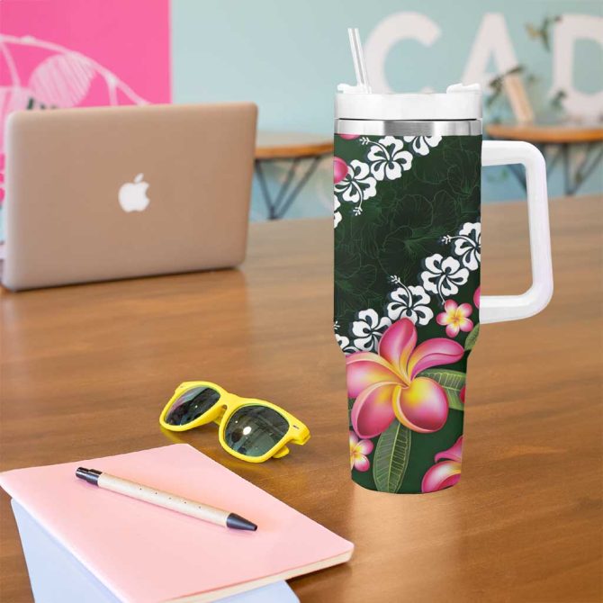 Green Polynesia Plumeria With Hibiscus Tropical Custom Stanley Quencher 40Oz Stainless Steel Tumbler With Handle - Image 5