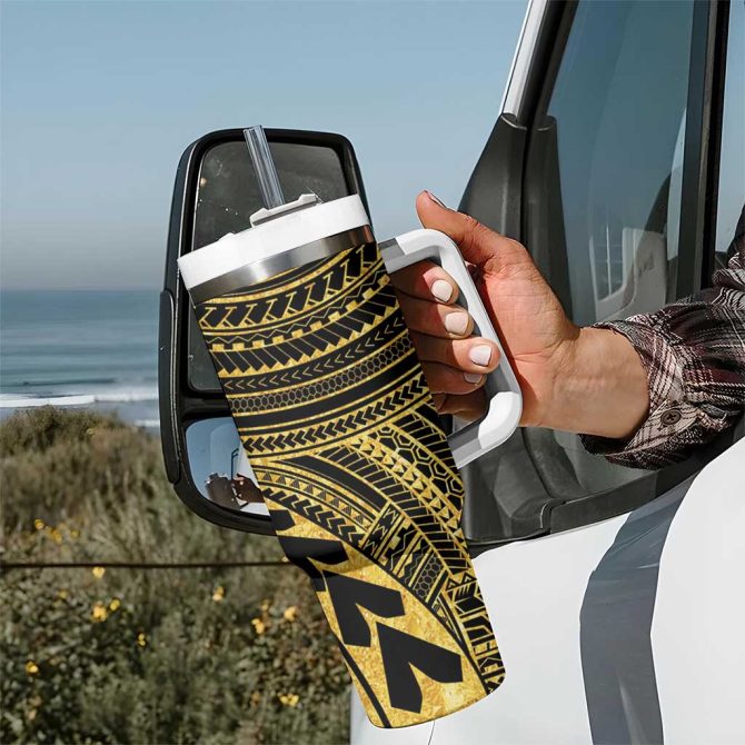 Hawaii And Philippines Kanaka Maoli With Tribal Sun Together Gold Custom Stanley Quencher 40Oz Stainless Steel Tumbler With Handle - Image 7