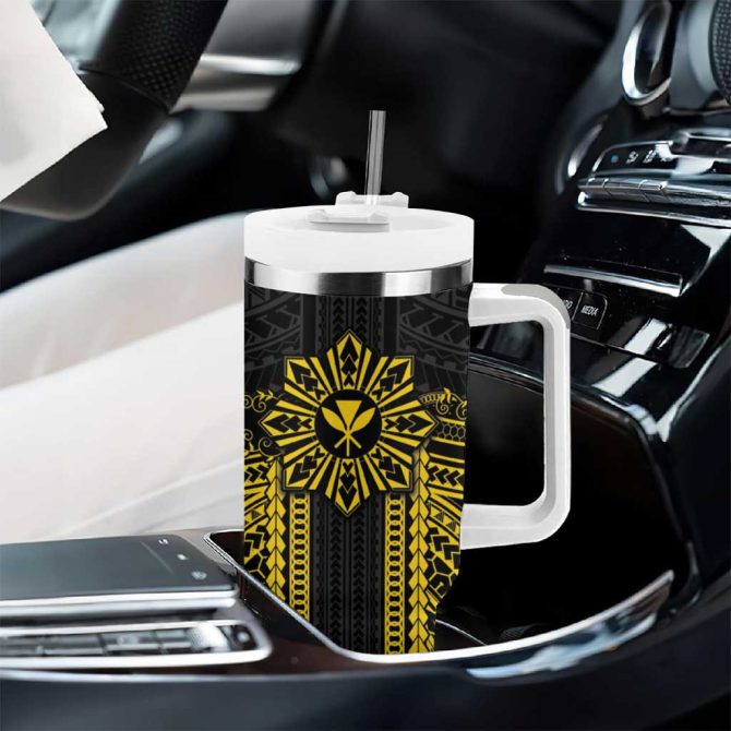 Hawaii And Philippines Together Polynesian With Filipino Barong Gold Custom Stanley Quencher 40Oz Stainless Steel Tumbler With Handle - Image 8