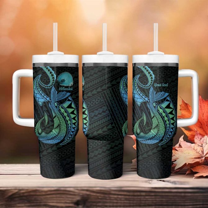 Hawaii Kure Atoll Holaniku Coral Reef With Polynesian Tribal Custom Stanley Quencher 40Oz Stainless Steel Tumbler With Handle - Image 4