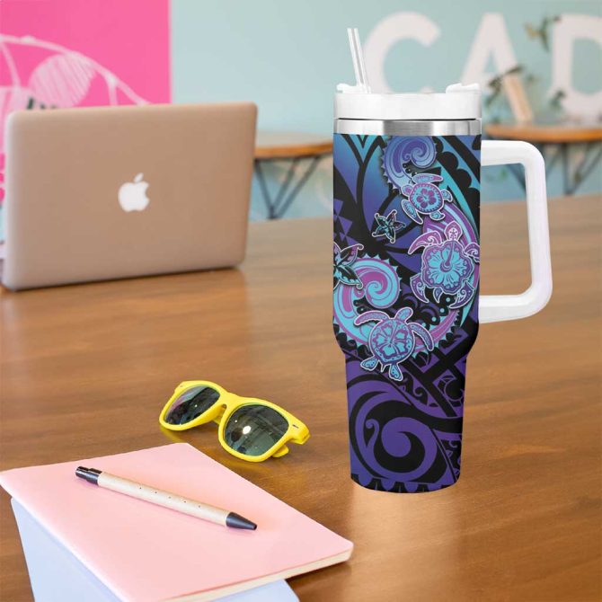Hawaii Makahiki Turtle Spiral Polynesian Tattoo Custom Stanley Quencher 40Oz Stainless Steel Tumbler With Handle - Image 5