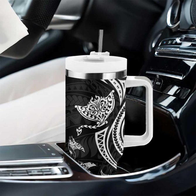 Hawaii Manta Ray Polynesian Art Tattoo Custom Stanley Quencher 40Oz Stainless Steel Tumbler With Handle - Image 8