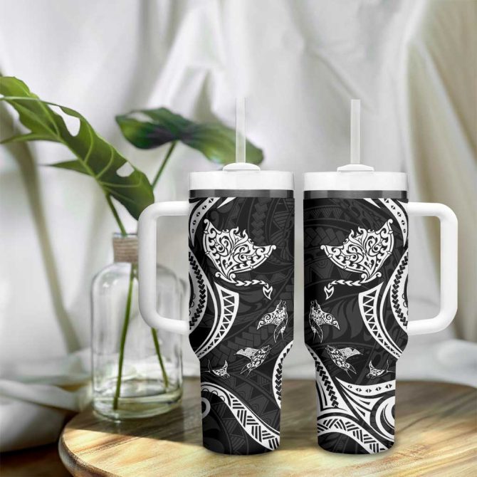 Hawaii Manta Ray Polynesian Art Tattoo Custom Stanley Quencher 40Oz Stainless Steel Tumbler With Handle - Image 9