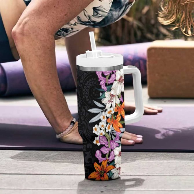 Hawaii Tropical Leaves And Flowers Tribal Polynesian Custom Stanley Quencher 40Oz Stainless Steel Tumbler With Handle - Image 6