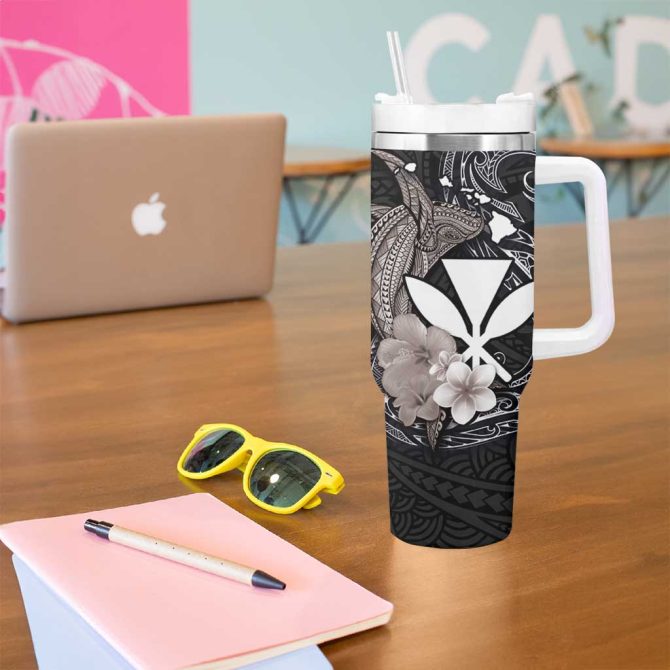 Hawaiian Whale And Kanaka Maoli Symbol Hibiscus Custom Stanley Quencher 40Oz Stainless Steel Tumbler With Handle - Image 4