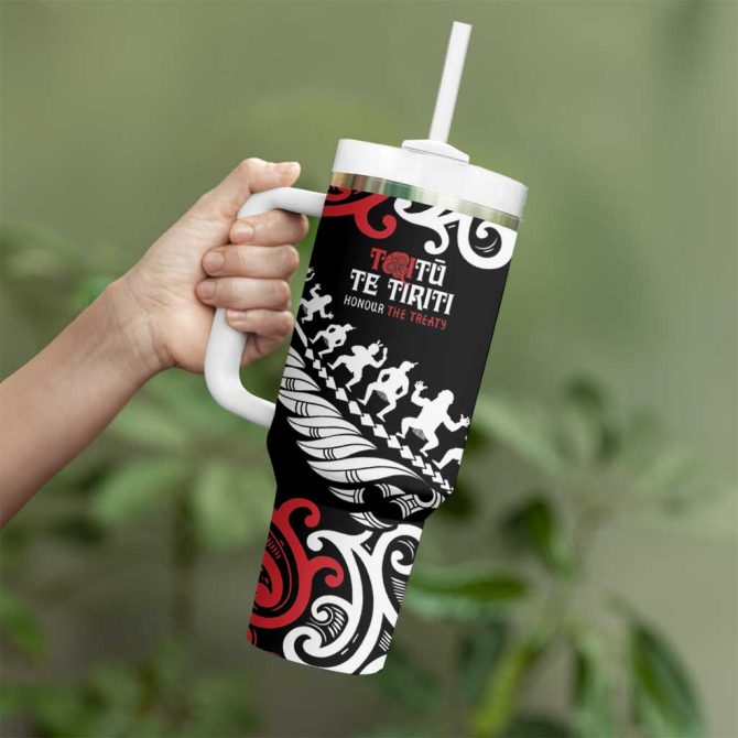 Honour The Treaty New Zealand Toitu Te Tiriti Half Fern Custom Stanley Quencher 40Oz Stainless Steel Tumbler With Handle - Image 3