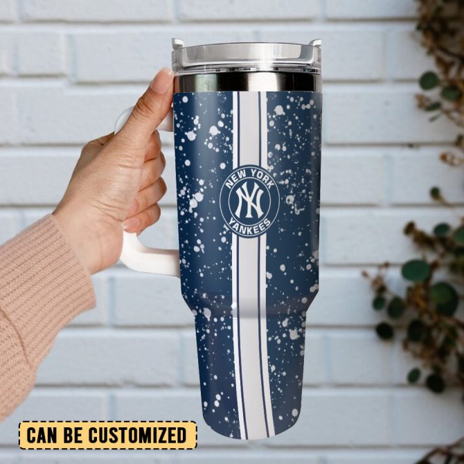 New York Yankees Mlb Sports Custom Stanley Quencher 40Oz Stainless Steel Tumbler With Handle - Image 3