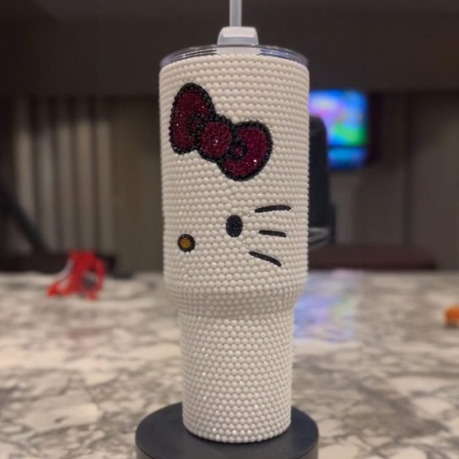 Rhinestone Bling Hello Kitty Cartoon Custom Stanley Quencher 40Oz Stainless Steel Tumbler With Handle - Image 2