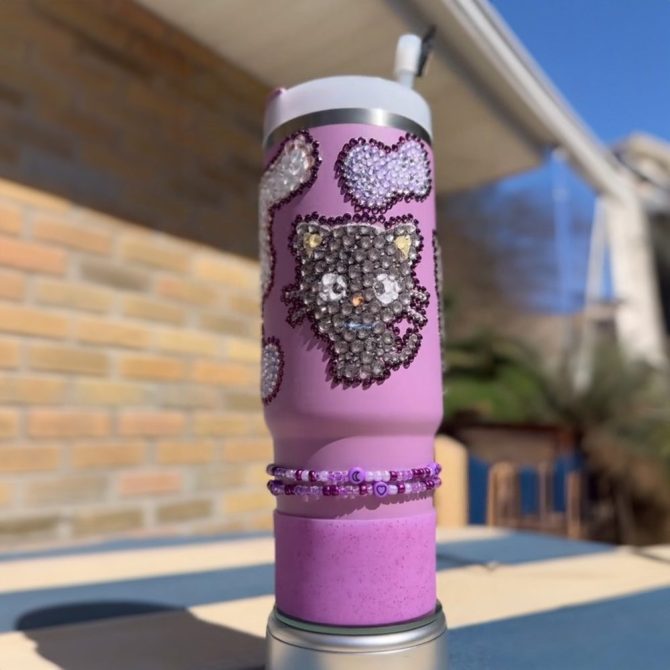 Rhinestone Bling Hello Kitty Cartoon Custom Stanley Quencher 40Oz Stainless Steel Tumbler With Handle - Image 3
