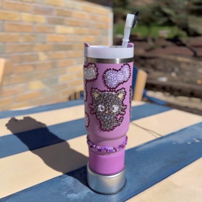 Rhinestone Bling Hello Kitty Cartoon Custom Stanley Quencher 40Oz Stainless Steel Tumbler With Handle - Image 4