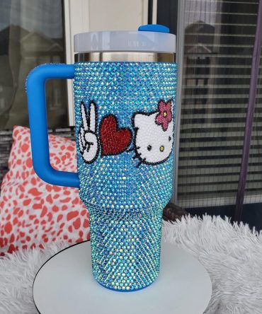 Rhinestone Bling Hello Kitty Cartoon Custom Stanley Quencher 40Oz Stainless Steel Tumbler With Handle
