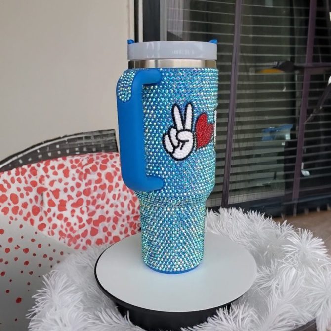 Rhinestone Bling Hello Kitty Cartoon Custom Stanley Quencher 40Oz Stainless Steel Tumbler With Handle - Image 5