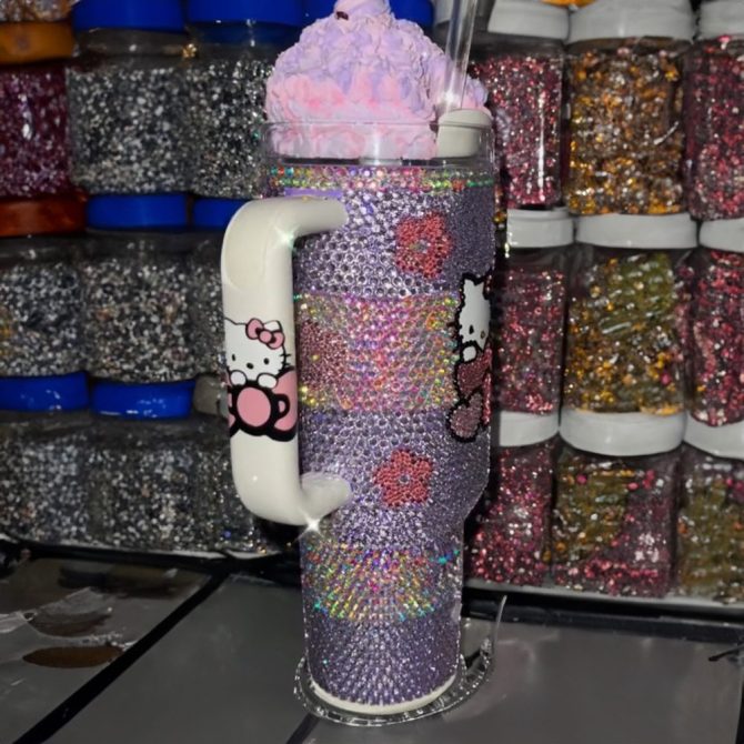 Rhinestone Bling Hello Kitty Cartoon Custom Stanley Quencher 40Oz Stainless Steel Tumbler With Handle - Image 3