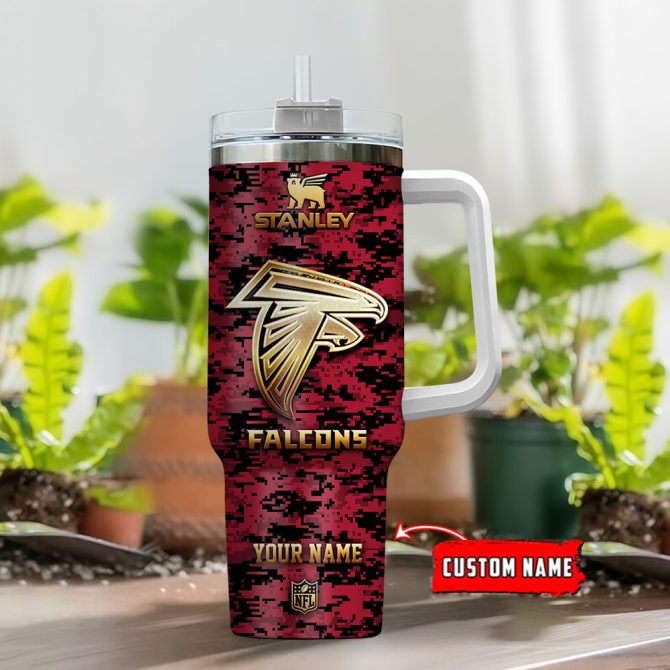 Atlanta Falcons Nfl Camouflage Golden Logo Custom Stanley Quencher 40Oz Stainless Steel Tumbler With Handle - Image 2